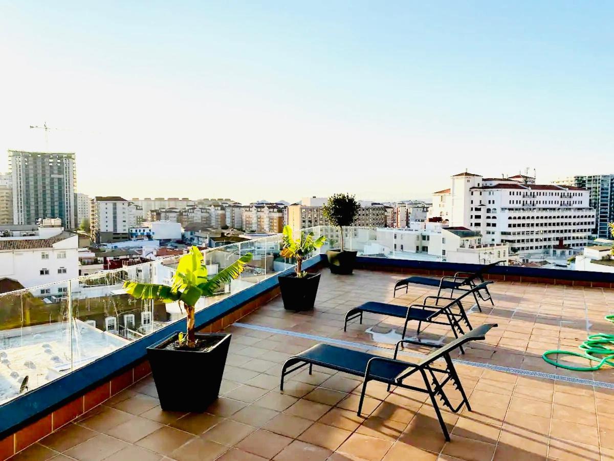 Gibraltar Central Suites Eksteriør bilde