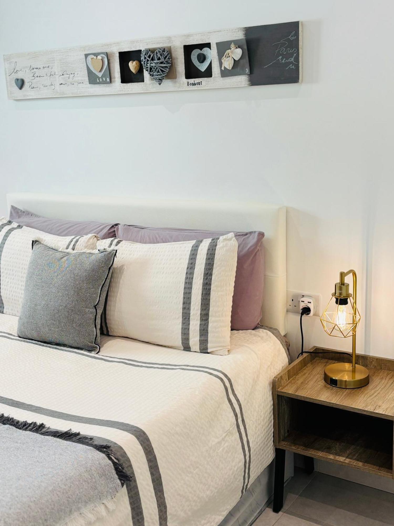 Gibraltar Central Suites Eksteriør bilde
